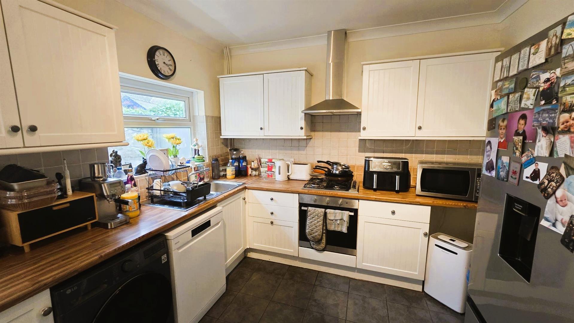 Coldstream Street, Llanelli, SA15 3BG